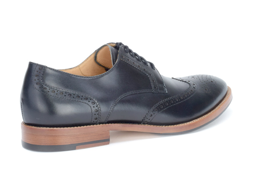 Lewis Wingtip - Warfield & Grand Trending